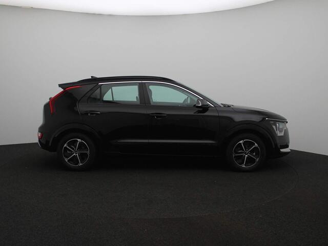 KIA Niro 1.6 GDi Hybrid DynamicLine | Parkeersensoren met achteruitrijcamera | Navigatie | Climate Control | Lichtmetalen velgen | Metaalkleur |