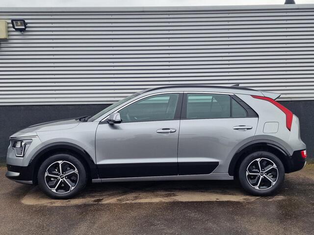 KIA Niro 1.6 GDi Hybrid DynamicLine Navigatie, Nieuw geleverd en dealeronderhouden, Parkeersensoren voor achter, Adaptieve cruise control, Lane assist, Climate control, BTW-auto