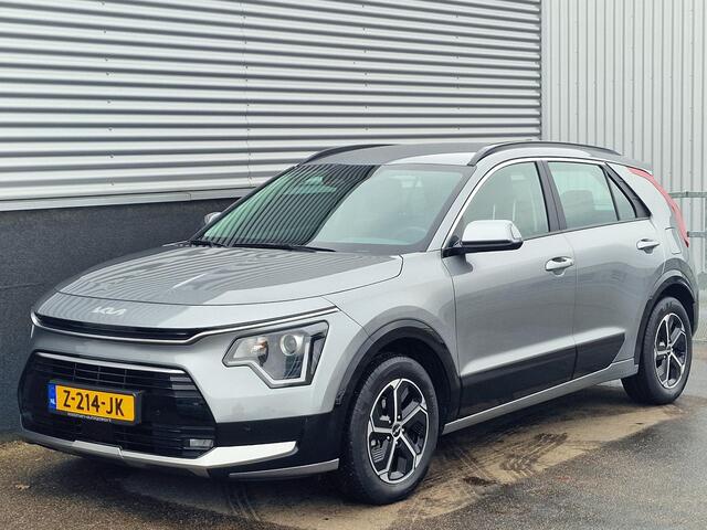 KIA Niro 1.6 GDi Hybrid DynamicLine Navigatie, Nieuw geleverd en dealeronderhouden, Parkeersensoren voor achter, Adaptieve cruise control, Lane assist, Climate control, BTW-auto