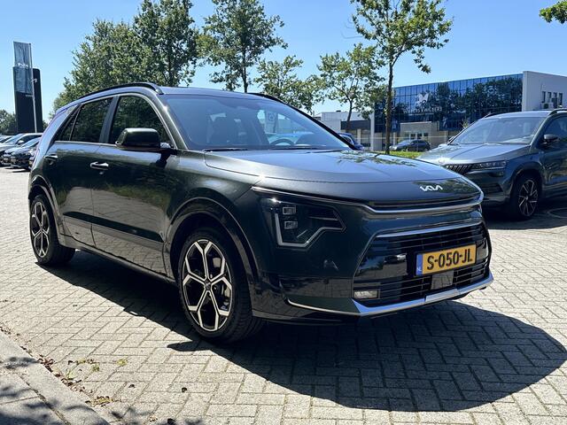 KIA Niro 1.6 GDi Hybrid ExecutiveLine Meest Luxe uitvoering Schuifdak Trekhaak info: M. Safari 0492588976
