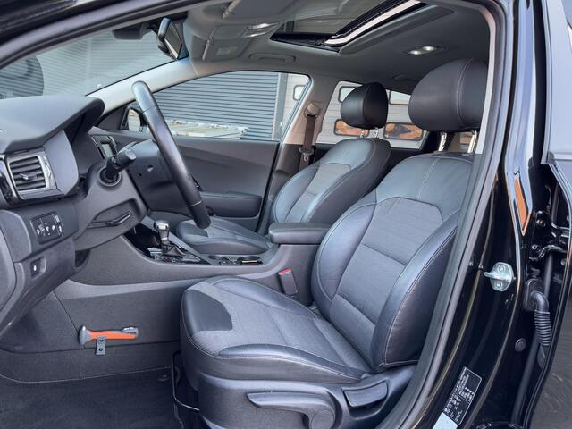 KIA Niro 1.6 GDi Hybrid Edition | Trekhaak | Schuif-/Kanteldak | Stuur- + Stoelverwarming | Navigatie | Camera | Apple Carplay/Android Auto | Rijklaarprijs!
