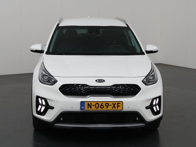 KIA Niro 1.6 GDi Hybrid DynamicPlusLine | Trekhaak | Parkeercamera | Stoelverwarming | Navigatiesysteem | Dodehoekdetctie | Stoel&Stuurverwarming |