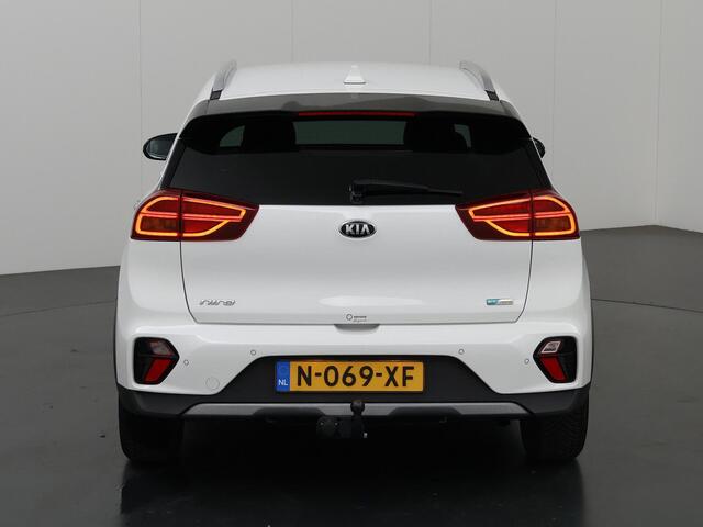 KIA Niro 1.6 GDi Hybrid DynamicPlusLine | Trekhaak | Parkeercamera | Stoelverwarming | Navigatiesysteem | Dodehoekdetctie | Stoel&Stuurverwarming |