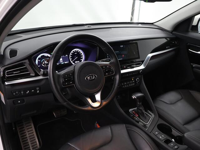KIA Niro 1.6 GDi Hybrid DynamicPlusLine | Trekhaak | Parkeercamera | Stoelverwarming | Navigatiesysteem | Dodehoekdetctie | Stoel&Stuurverwarming |