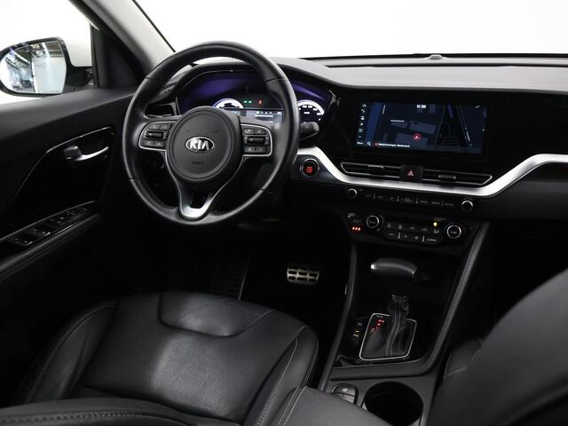 KIA Niro 1.6 GDi Hybrid DynamicPlusLine | Trekhaak | Parkeercamera | Stoelverwarming | Navigatiesysteem | Dodehoekdetctie | Stoel&Stuurverwarming |