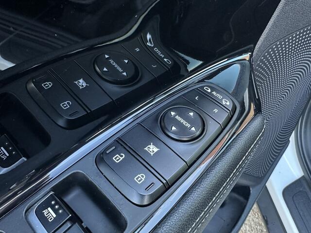 KIA Niro 1.6 GDi Hybride DynamicLine 1e eigenaar Half Leder Carplay Navig