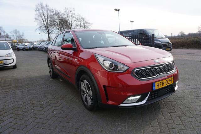 KIA Niro 1.6 GDi HYBRID DYNAMICLINE OKT 2019 VOLLEDIG DEALER ONDERHOUDEN MET FACTUREN CAMERA NAVIGATIE ANDROID/APPLECARPLAY ECC AIRCO ADAPTIEVE CRUISE PDC BLUETOOTH 4X ELECTR.RAMEN/SPIEGELS