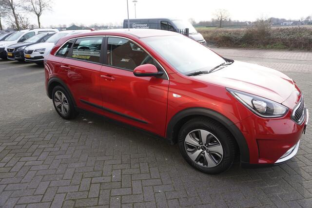 KIA Niro 1.6 GDi HYBRID DYNAMICLINE OKT 2019 VOLLEDIG DEALER ONDERHOUDEN MET FACTUREN CAMERA NAVIGATIE ANDROID/APPLECARPLAY ECC AIRCO ADAPTIEVE CRUISE PDC BLUETOOTH 4X ELECTR.RAMEN/SPIEGELS