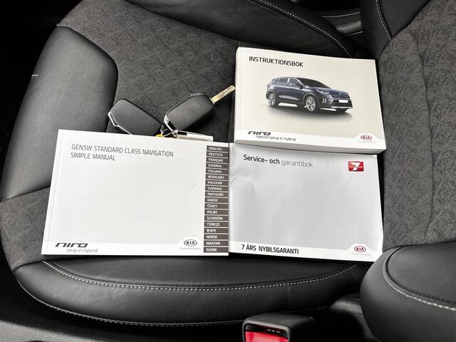 KIA Niro 1.6 GDi PHEV DynamicLine Automaat / Dealer onderhouden / Trekgewicht 1.300 kg / EAER 49 km stad 65 km / Navigatie / Stuur-, stoel- en achterbankverwarming / Apple Carplay Android /