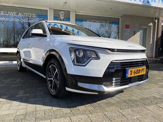 KIA Niro 1.6 GDi Hybrid DynamicLine Navigatie Full map*Achteruitrij camers//Cruise control Adaptief Stop&Co/ Climate contr. Autom./Apple Carplay/Keyless entryenStart/Led Mistlampen/Dagrijverl./Elektr. verst.b. en verw. Buitensp