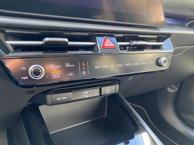 KIA Niro 1.6 GDi Hybrid DynamicLine Navigatie Full map*Achteruitrij camers//Cruise control Adaptief Stop&Co/ Climate contr. Autom./Apple Carplay/Keyless entryenStart/Led Mistlampen/Dagrijverl./Elektr. verst.b. en verw. Buitensp