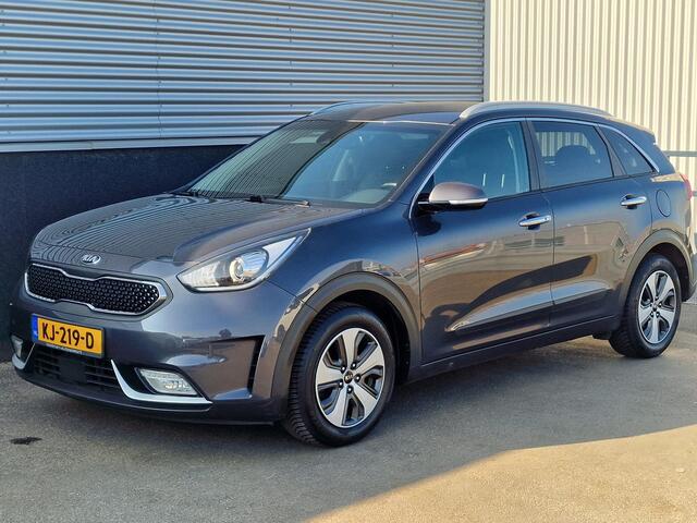 KIA Niro 1.6 GDi Hybrid BusinessLine Navigatie, Lederen bekleding, Stoel- Stuurwielverwarming, Smart Key, Nieuw geleverd, Dealeronderhouden, Privacy glass, Parkeersensoren