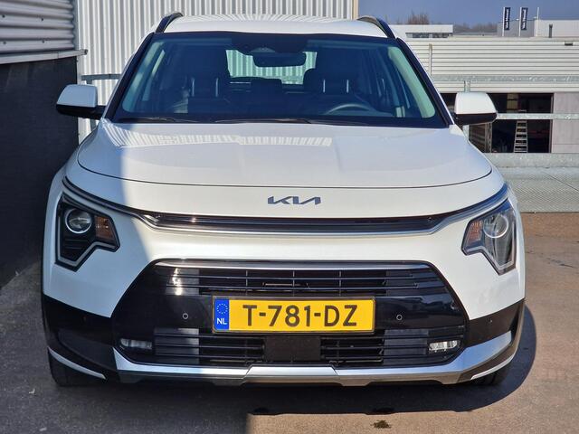 KIA Niro 1.6 GDi Hybrid DynamicLine Navigatie, Trekhaak, Parkeersensoren voor + achter, Adaptieve cruise control, Achteruitrijcamera, Climate control, BTW-auto, Smart Key