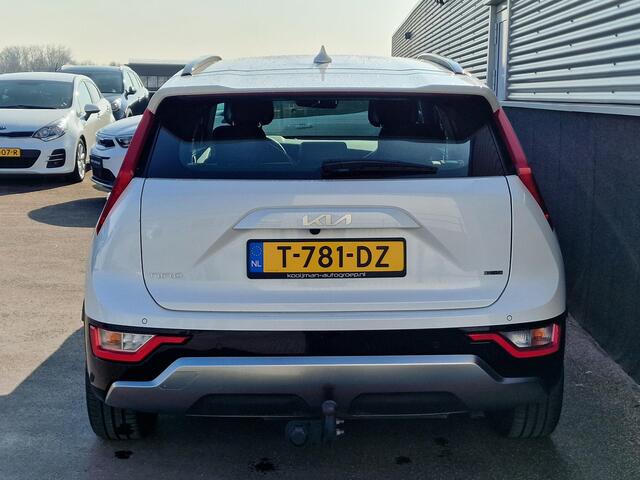 KIA Niro 1.6 GDi Hybrid DynamicLine Navigatie, Trekhaak, Parkeersensoren voor + achter, Adaptieve cruise control, Achteruitrijcamera, Climate control, BTW-auto, Smart Key