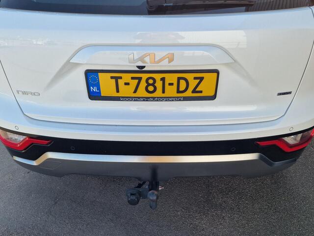KIA Niro 1.6 GDi Hybrid DynamicLine Navigatie, Trekhaak, Parkeersensoren voor + achter, Adaptieve cruise control, Achteruitrijcamera, Climate control, BTW-auto, Smart Key