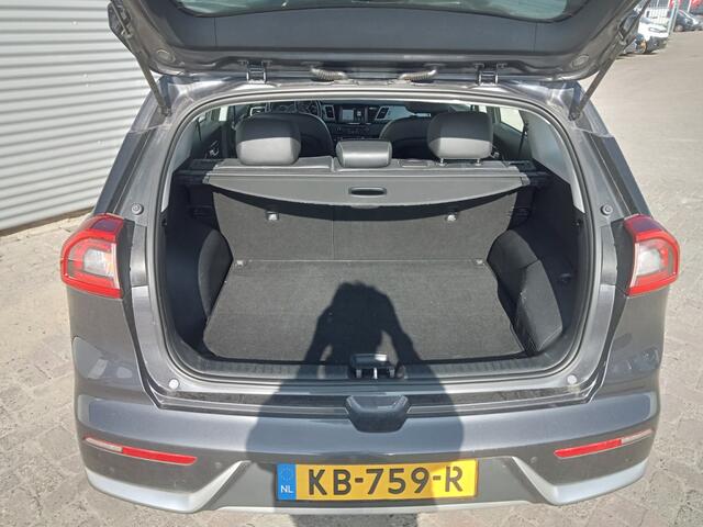 KIA Niro 1.6 GDi Hybrid First Edition | Nieuw Binnen | Zo Mee | Lees Tekst | Read Tekst |