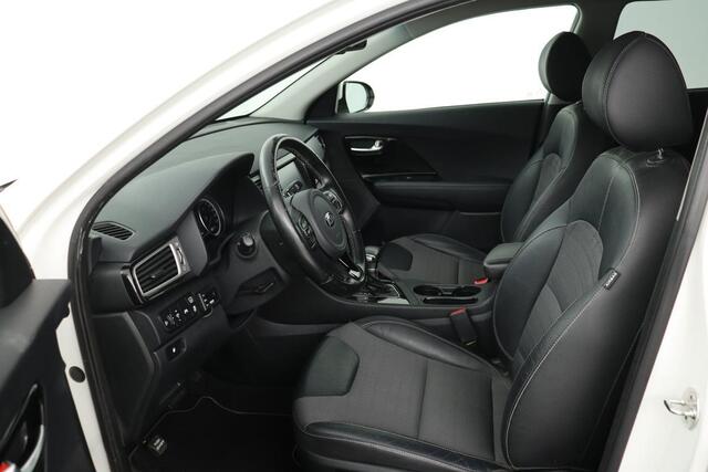 KIA Niro 1.6 GDi Hybrid DynamicLine | 1e eigenaar | Carplay | Trekhaak | Camera | Half leder | Climate control | Bluetooth | PDC | Cruise control