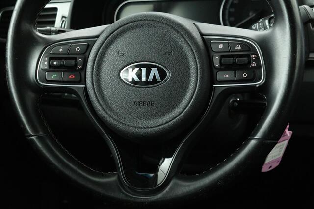 KIA Niro 1.6 GDi Hybrid DynamicLine | 1e eigenaar | Carplay | Trekhaak | Camera | Half leder | Climate control | Bluetooth | PDC | Cruise control