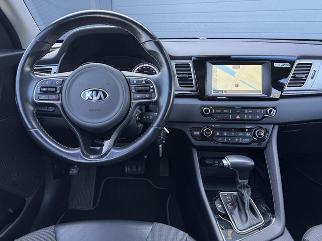 KIA Niro 1.6 GDi Hybrid First Edition 2e Eigenaar,Navi,Camera,Trekhaak,Halfleder,Pdc,Clima,Cruise,Lmv,Delaer onderhouden,Nieuwe Apk bij Aflevering