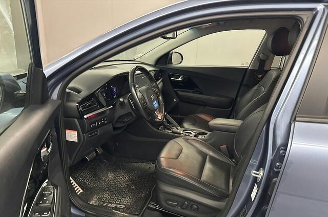 KIA Niro 1.6 GDi PHEV ExecutiveLine | Trekhaak, Stoelventilatie, Elektr. Stoel, Dodehoekdetectie, Leder, Digitaal Display, Keyless, LED, 1e eigenaar, Dealer onderhouden, zeer luxe!