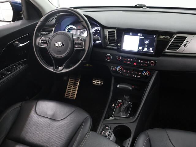 KIA Niro 1.6 GDi Hybrid ExecutiveLine | Trekhaak | Panoramadak | Lederen Bekleding | JBL Audio | Dodehoekdetectie | Stoel/Stuurwielverwarming | Stoelventilatie | Elektrisch bedienbare bestuurdersstoel met geheugenfunctie