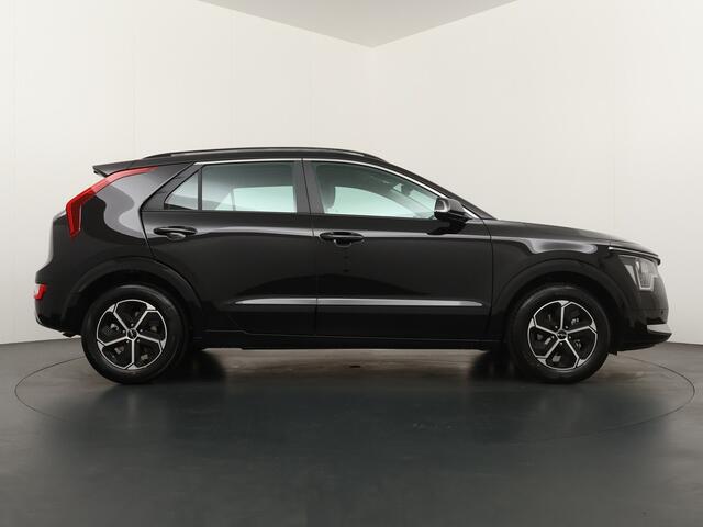 KIA Niro 1.6 GDi Hybrid DynamicLine (DEMO) - Navigatie - Apple Carplay/Android Auto - Parkeersensoren voor en achter - Fabrieksgarantie tot 03-2032