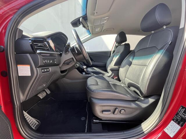 KIA Niro 1.6 GDi PHEV ExecutiveLine Automaat / Trekgewicht 1.300 kg / Stuur- en stoelverwarming en verkoeling / Apple Carplay Android / Adaptieve Cruise Control / Achteruitrij camera / JBL Soundsystem