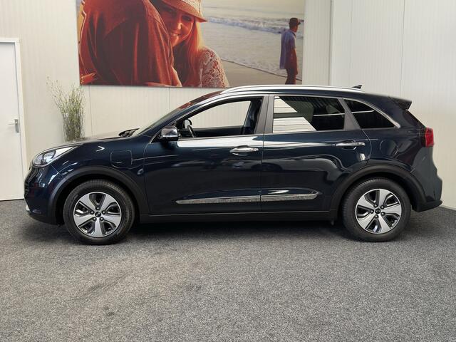 KIA Niro 1.6 GDi Hybrid DynamicLine STOF/LEDER NAVIGATIE ADAPTIVE CRUISE CONTROL CLIMATE CONTROL KEYLESS GO APPLE CARPLAY/ANDROID RIJSTROOKSENSOREN ACHTERUITRIJCAMERA ZEER MOOI !! 3010