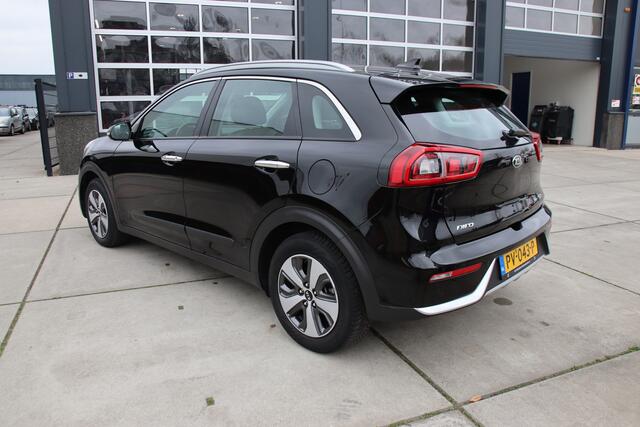 KIA Niro 1.6 GDi Hybrid DynamicLine Navi-Carplay, Camera, Half leder, Nl auto Aanbieding!