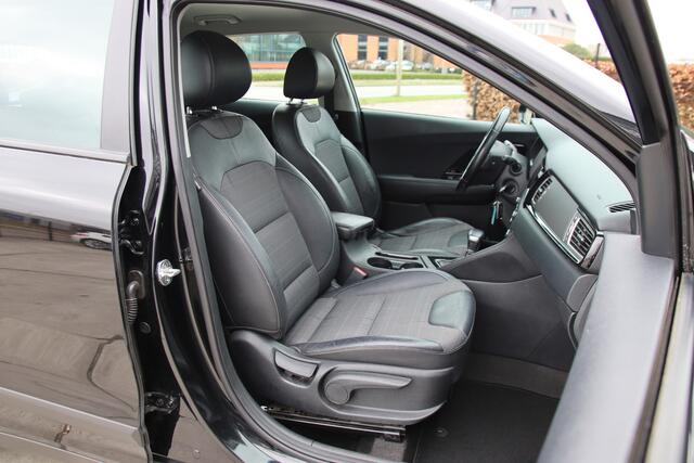 KIA Niro 1.6 GDi Hybrid DynamicLine Navi-Carplay, Camera, Half leder, Nl auto Aanbieding!