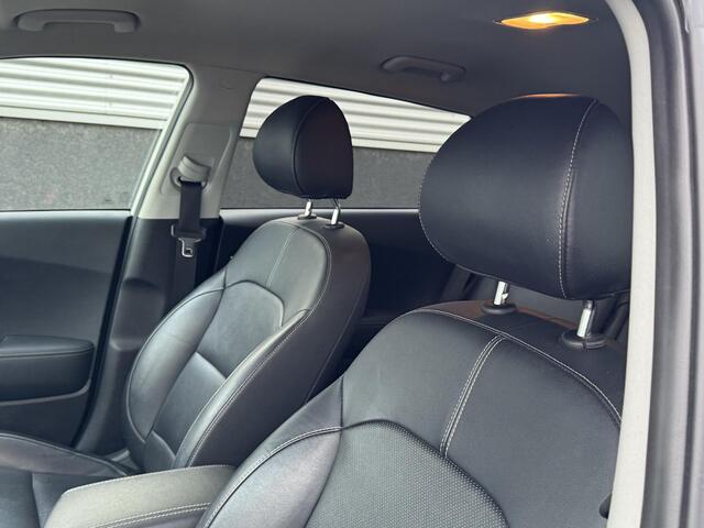 KIA Niro 1.6 GDi Hybrid DynamicPlusLine Navigatie, Lederen bekleding, Stoel- & Stuurwielverwarming, Dodehoekdetectie, Nieuw geleverd en dealeronderhouden, 1e eign. BTW-auto