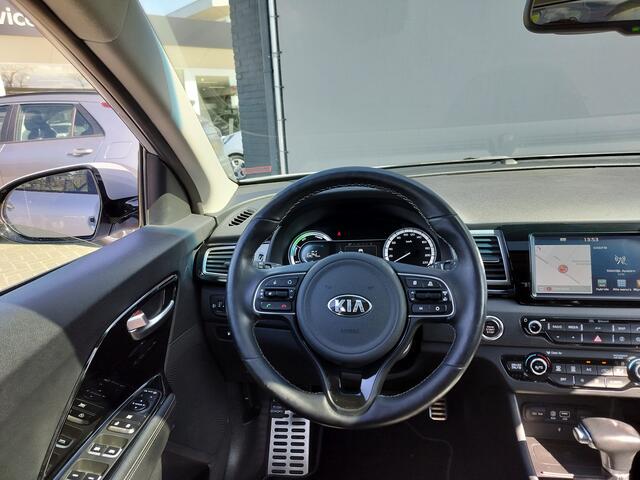 KIA Niro 1.6 GDi Hybrid BusinessLine | TREKHAAK | STOELVERWARMING + STUURWIEL | AIRCO | NAVI | CAMERA |