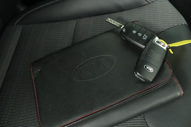 KIA Niro 1.6 GDi Hybrid DynamicLine |All in prijs + BOVAG Garantie |