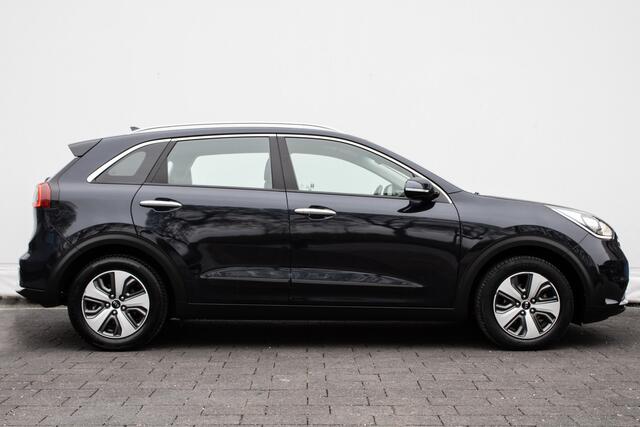 KIA Niro 1.6 GDi Hybrid Dynamicline Trekhaak/ Half leer/ Cruise control/ Camera/ Carplay/ Navigatie/ 16" Lmv