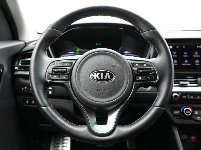KIA Niro 1.6 GDi ExecutiveLine Plug in Hybrid Dealer O.H. PHEV | Panodak | Lederen Sportstoelen Memory & Ventilatie | JBL Audio | Adaptive Cruise | Navigatie | Apple Carplay | Camera | DAB | Virtual | Stoel & Stuurverwarming |