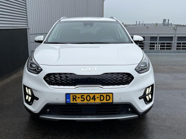 KIA Niro 1.6 GDi PHEV DynamicPlusLine Navigatie, Lederen bekleding, stoel- & Stuurwielverwarming, Dodehoekdetectie, Nieuw geleverd en dealeronderhouden, 1e eign. Nieuw logo