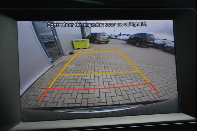KIA Niro 1.6 GDi Hybrid Edition Navigatie, Schuifdak, Half Leder, 18"Lm, Stoelverwarming, Achteruitrijcamera