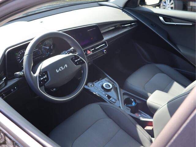 KIA Niro 1.6 GDi Hybrid DynamicLine Navi+BT+Cam Cr. Control PDC tot 10 jr.Garantie