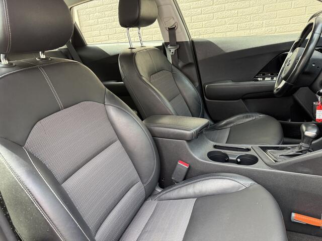 KIA Niro Hybrid DynamicLine Aut., Camera | Trekhaak | Navi & CarPlay