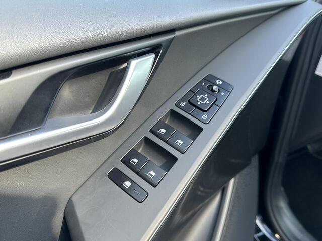 KIA Niro 1.6 GDi Hybrid DynamicLine | Trekhaak | Chrome Zwart Gewrapt | Adaptieve Cruise Control | Navigatie | Enz...