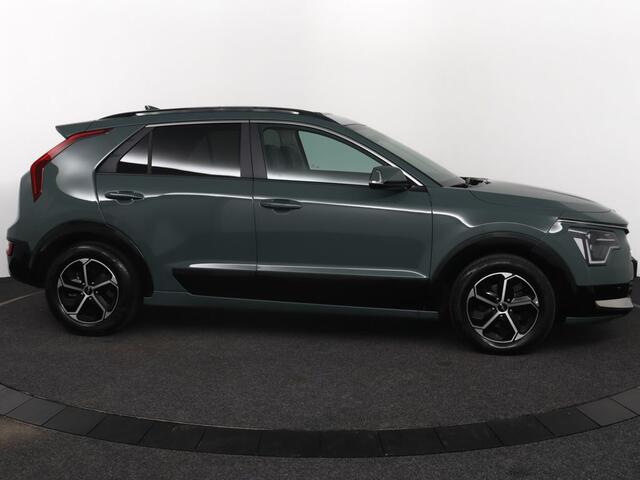 KIA Niro 1.6 GDi Hybrid DynamicPlusLine - Schuifkanteldak - Stoelverwarming - Parkeerhulp voor & achter - Navigatie - Fabrieksgarantie tot 06-2031