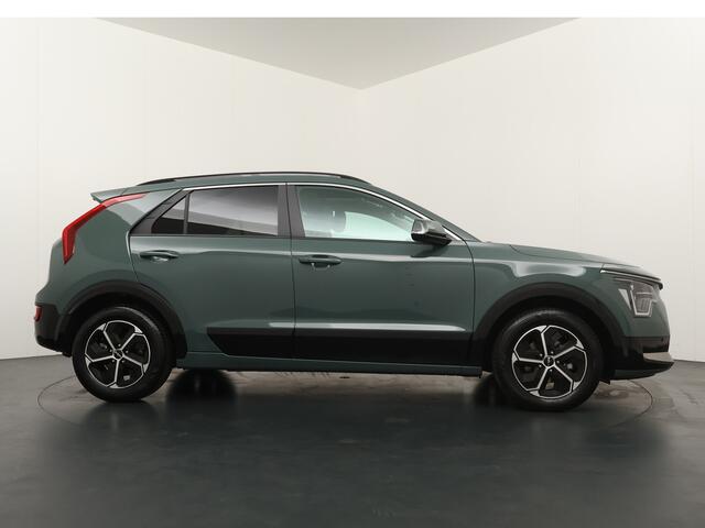 KIA Niro 1.6 GDi Hybrid DynamicPlusLine -Schuif kanteldak -Adaptief Cruise control- Stoel/Stuurverwarming- Parkeerhulp voor/achter Navigatie -