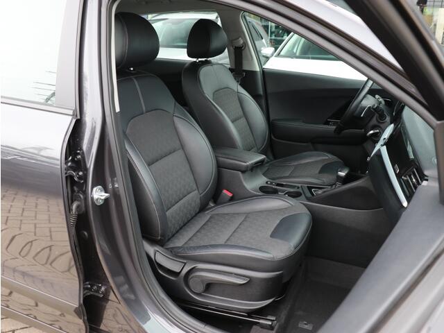KIA Niro 1.6 GDi Hybrid DynamicLine I Trekhaak I Navi I Half-leder
