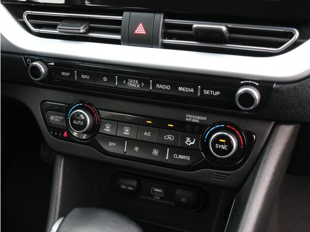 KIA Niro 1.6 GDi Hybrid DynamicLine I Trekhaak I Navi I Half-leder