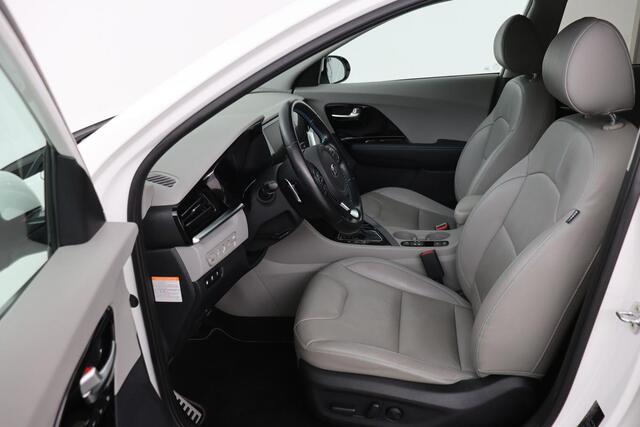 KIA Niro 1.6 GDI PHEV ExecutiveLine | Stoelventilatie | Leder | Trekhaak | Adaptive cruise | Achterbankverwarming | Full LED | Carplay | JBL Sound | Navigatie | Camera | Keyless