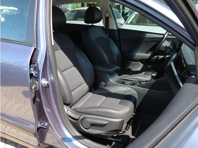 KIA Niro 1.6 GDi Hybrid DynamicLine I Trekhaak I Navi I ACC