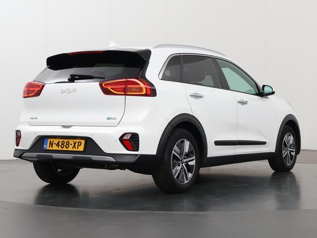KIA Niro 1.6 GDi Hybrid DynamicPlusLine | Parkeercamera | Stoelverwarming | Navigatiesysteem | Dodehoekdetctie | Stoel&Stuurverwarming | Keyless Go |