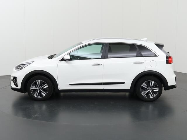 KIA Niro 1.6 GDi Hybrid DynamicPlusLine | Parkeercamera | Stoelverwarming | Navigatiesysteem | Dodehoekdetctie | Stoel&Stuurverwarming | Keyless Go |