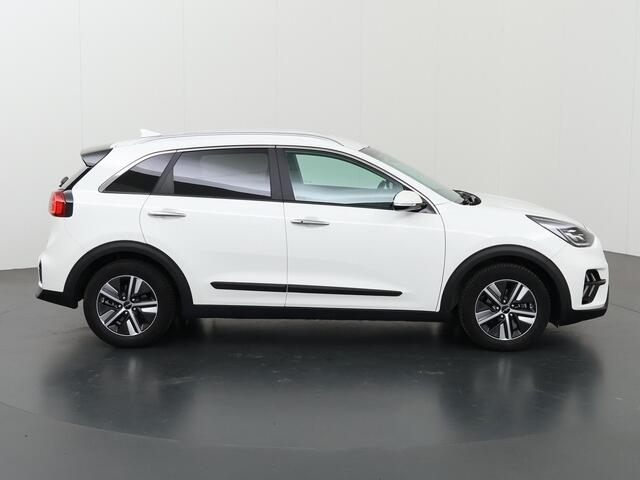 KIA Niro 1.6 GDi Hybrid DynamicPlusLine | Parkeercamera | Stoelverwarming | Navigatiesysteem | Dodehoekdetctie | Stoel&Stuurverwarming | Keyless Go |