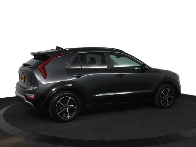 KIA Niro 1.6 GDi Hybrid DynamicPlusLine Parkeersensoren voor & achter - Lederen interieur - Schuif-/kanteldak - Fabrieksgarantie tot 04-2031